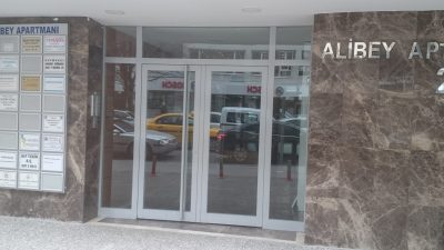 Alibey Apartmanı Alüminyum Giriş Kapısı