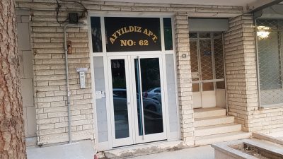 Ayyıldız Apartmanı Alüminyum Giriş Kapısı