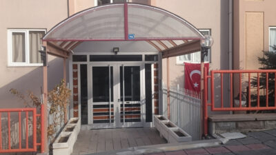 Dikmen Tonoz Çerçeveli Giriş Kapısı